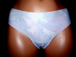 NEW WITH TAG SIZE SMALL VICTORIA'S SECRET LOW-RISE THONG PANTY - Picture 1 of 2