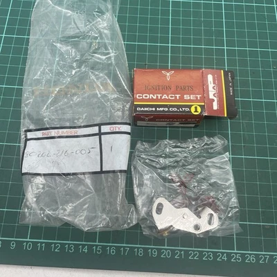 30202-216-005 Fits Honda Ignition Points Contact Breaker CB CA SL CL NOS - Image 1 of 4