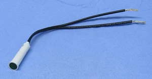 11-2026, Philmore 10.312" GREEN Indicator, 28V AC/DC Incandescent Lamp - Picture 1 of 1