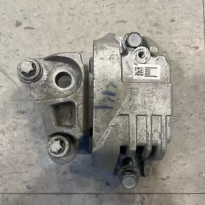 2017 - 2022 JEEP COMPASS AUTO TRANSMISSION MOUNT SUPPORT BRACKET ISOLATOR OEM - Picture 1 of 4