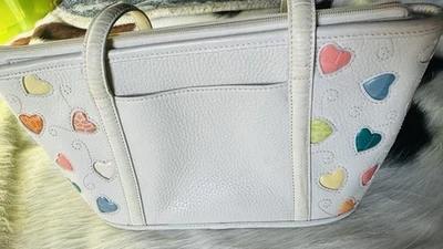 Bolso de mano de cuero BRIGHTON FRESCA color CORAZONES, corazones pastel  Foto 1 de 4