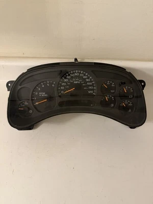2003 - 2006 Chevrolet GMC SUV Silverado Sierra Cluster Gauge Speedometer - Image 1 of 4