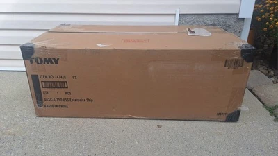 Tomy Star Trek TOS USS Enterprise NCC-1701 1/350 Scale Die Cast Metal NEW IN BOX - Image 1 of 4