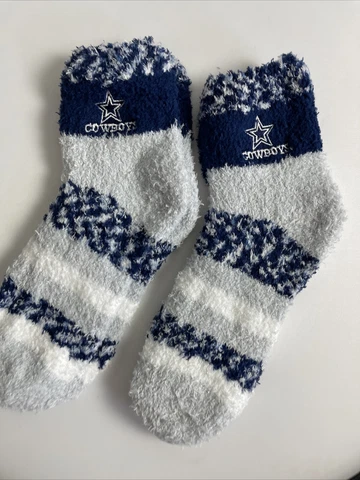 2 PAIR SET! Dallas Cowboys FBF Women’s Cozy Fuzzy Sleep Socks. OSFM (FZ6) Cover