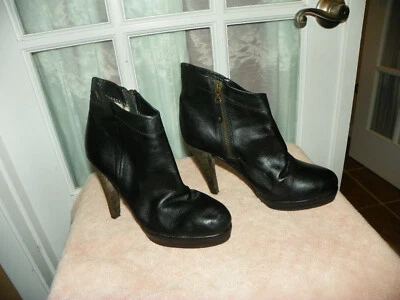 Botas Velez Shoes salto tornozelo couro preto feminino tamanho UE 38 EUA 8 - Imagem 1 de 4