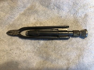 Alicates de corte/torcedor de alambre de 8-1/2" de largo, con retracción automática. Williams USA Foto 1 de 4