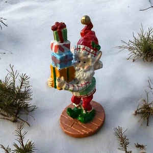 1989 Enesco The North Pole Village Elf with Presents Pewter Sandi Zimnicki - Picture 1 of 2