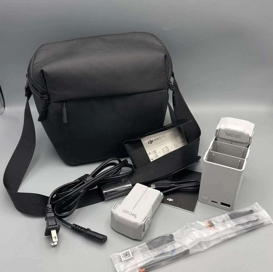 DJI Mini 3 Pro Fly More Kit Bolsa 2 Baterías Cargador Hub Accesorios OEM Foto 1 de 4