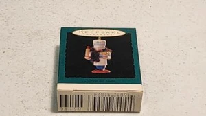 Hallmark Keepsake Miniatura Ornamento 1994 Nutcracker Guild 1o de Serie - Imagen 1 de 3