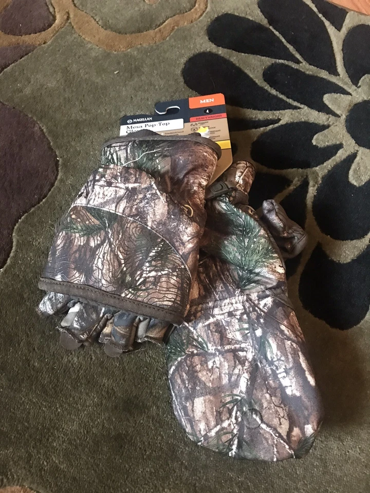 Realtree Fleece Hat And Megellan Hunting Gloves-L - Image 1 of 4