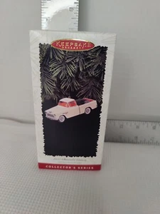 Hallmark Keepsake Christmas Ornament 1955 Chevrolet Cameo Truck - Picture 1 of 10