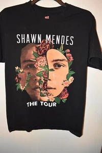 Shawn Mendes Singing Groupies! Black M Tee Shirt from The Tour Show 2019! - Picture 1 of 4