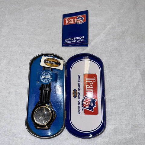New Orleans Saints team NFL, Fossil new mens Vintage 1993 Watch w tin football Cover