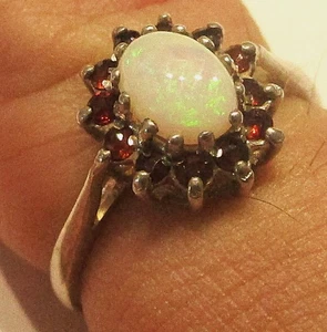 STERLING SILVER OLD VINTAGE OVAL OPAL AND GARNET CLUSTER DRESS RING SIZE N - Picture 1 of 2