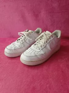 Size UK 8.5 - Nike Air Force 1 Low '07 White - Picture 1 of 11