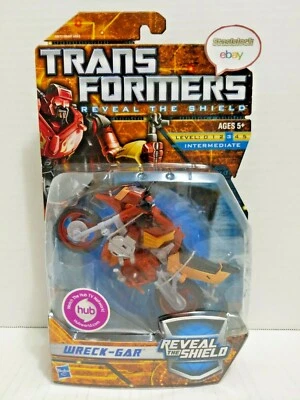 Transformers Reveal The Shield RTS Deluxe Class Wreck-Gar - Image 1 of 4