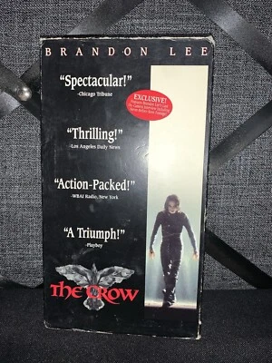 THE CROW 1994 Brandon Lee VHS Miramax Movie Last On-Camera Interview Film Foto 1 de 3