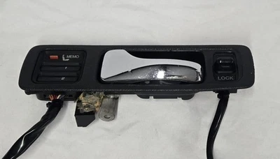 1995 Acura Legend Fronot Driver LH Inside Door Handle - Image 1 of 4