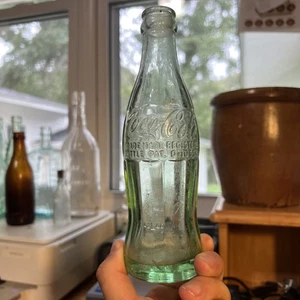 Vintage Pat D Marion SC South Carolina Hobbleskirt Coca Cola Soda Bottle 6oz - Picture 1 of 9