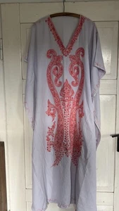 Neu leichtes langes indisches Kleid, bestickt Einheitsgrösse Flieder Lachs! - Bild 1 von 4