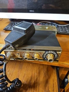 Vintage Teaberry Five by Five CB Radio with Teaberry Microphone. Works. - Zdjęcie 1 z 4