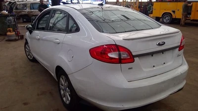 Passenger Right Front Spindle/Knuckle Fits 11-13 FIESTA 6781716 - Image 1 of 4