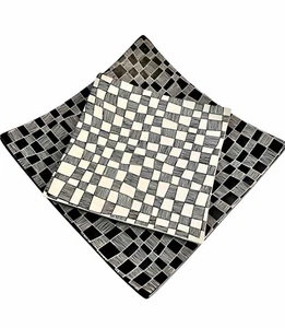 TABLETOP LIFESTYLES 2* TAURUS SQUARE BLK&WHITE PIATTI DA PORTATA A QUADRI 9”&7” NUOVI CON ETICHETTE - Foto 1 di 13