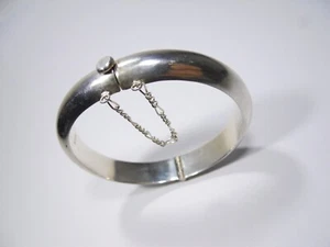 VINTAGE STERLING SILVER 925 HIDGE BANGLE 12mm BRACELET - Picture 1 of 21
