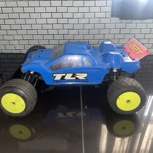 Team Losi Racing 22T Truck Truggie 1st Generation - Picture 1 of 12