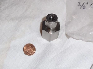 Stainless Steel Swagelok Female Connector 3/8 in. Tube x 1/2 in. female ISO BSP - Picture 1 of 2