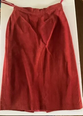 Vintage Louise Lasky Gamuza Rojo Falda Lápiz 6 Cuero Genuino Perforado Foto 1 de 4