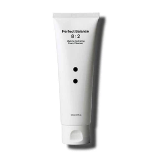 B_LAB - Matcha Hydrating Foam Cleanser 4.1 fl.oz / 120 ml - Picture 1 of 2