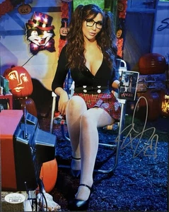 Darcy The Mail Girl signed 8x10 Foto JSA COA Autogramm The Last Drive In Sexy - Bild 1 von 2