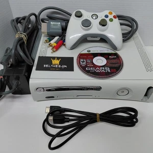 Microsoft Xbox 360 2GB Console White w/ Cables (HDMI) + Free Game - Picture 1 of 11