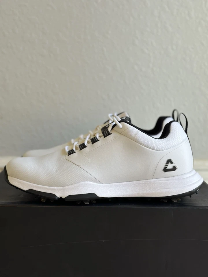 Zapatos de golf Cuater The Ringer con clavos para hombre talla US 9 blancos Travis Mathew Foto 1 de 4