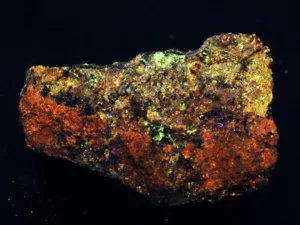 WURTZITA de GRECIA * MINERAL FLUORESCENTE Y FOSFORESCENTE * 6,2 cm - Imagen 1 de 3