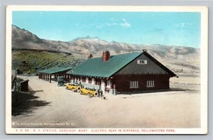 Postcard N P Station Electric Peak Cars Yellowstone Park Gardiner Montana Unused - Picture 1 of 2