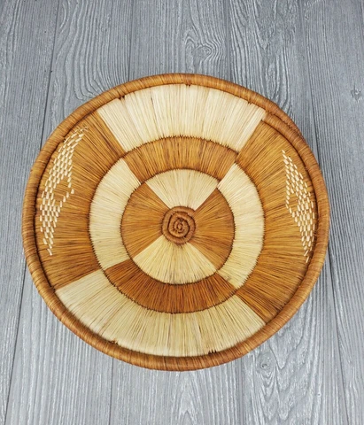 12" Inch Handmade Uganda Raffia Banana Leaf Basket Wall Hanging Decor Tray Round Cover