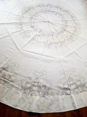 Mantel Formal Boda Redondo Voile Años 80 Blanco Sobre Blanco Flor Floral 82" De Colección Foto 1 de 4