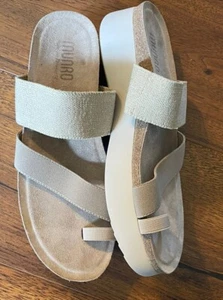 Munro Aries Womens Size 10 Shoes Natural Fabric SlipOn Slide Casual Flat Sandals - Picture 1 of 7