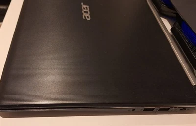  Portátil Acer Aspire 5 Negro, Buen estado, i7-8550U, Incluye Cargador - Imagen 1 de 4