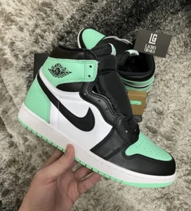 Nike Air Jordan 1 Retro High OG Green Glow - Size 9UK / 10US / 44EUR - BRAND NEW - Picture 1 of 8