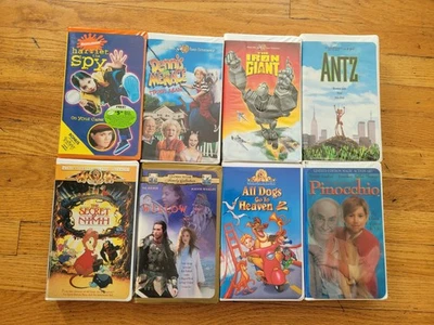 Clamshell VHS Lot - Family - Antz, Dennis the Menace, Willow, Harriet the Spy... - Image 1 of 4