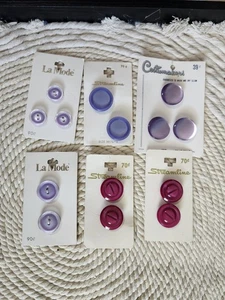 Vintage Sewing Buttons On Cards - Picture 1 of 6