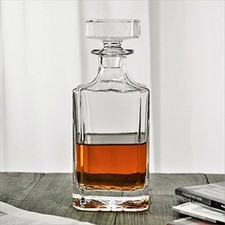 QUEEN&STONE Square 26 oz Crystal Whiskey Decanter with Glass Stopper—Lead Free