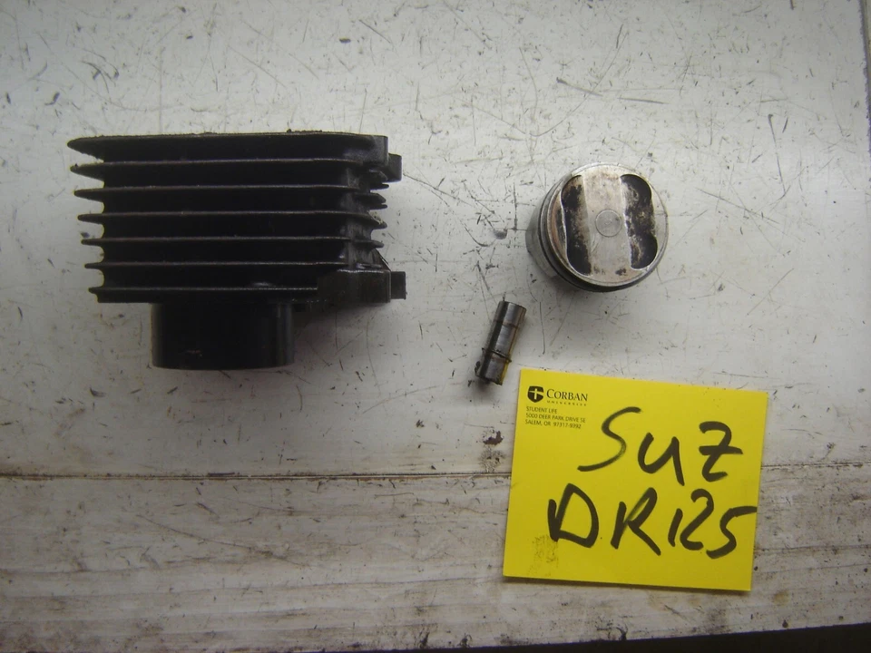 SUZUKI DR125 DR 125 CYLINDER AND PISTON 1982 1983 1984 — 第 1/4 张图片