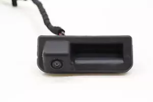 2020 - 2022 VOLKSWAGEN PASSAT REAR VIEW CAMERA RELEASE SWITCH OEM 561827566 - Foto 1 di 12