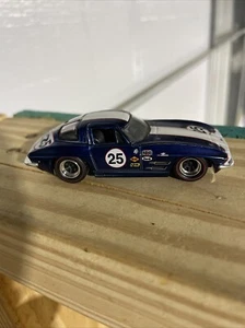 Jada Big Time Muscle 1963 Chevrolet Corvette Coupe 1/64 Scale 90067 - Picture 1 of 3