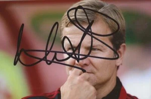 YEOVIL, FOREST GREEN & SWINDON: FOTO DE ACCIÓN FIRMADA POR MARK COOPER 6x4 + certificado de autenticidad - Imagen 1 de 1