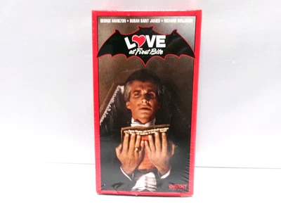 Love at First Bite VHS George Hamilton, Susan Saint James Like New - Image 1 of 4